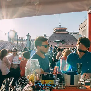 Pura Vida Sky Bar & ホステル